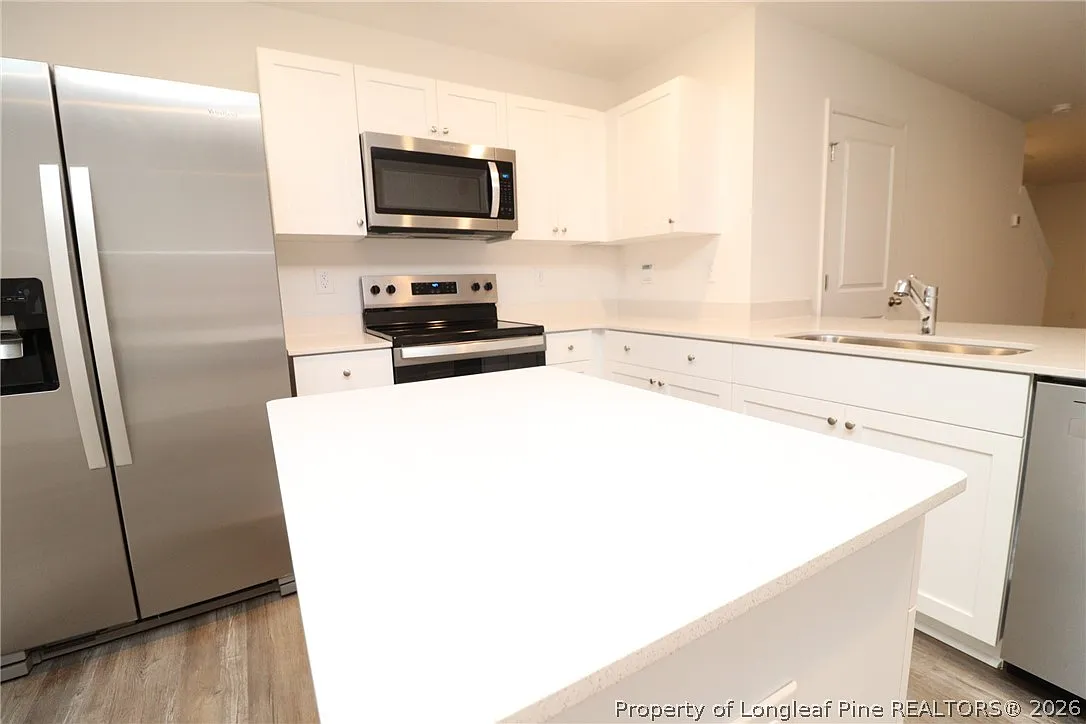 3 bed, 2.5 bath, $1,750 — Photo 4