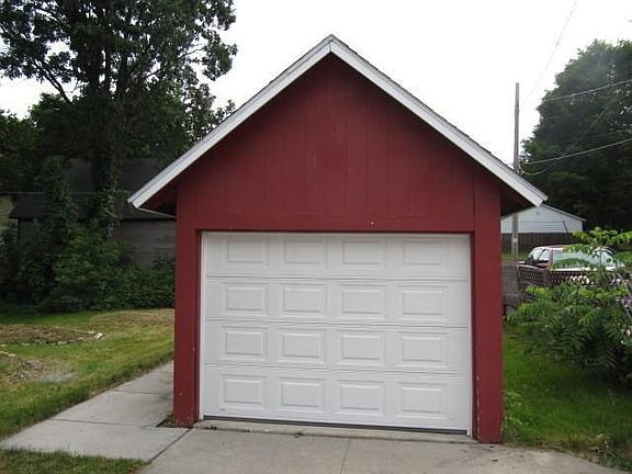 2nd image of 308 North St