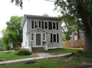 104 Grant St, Harvard, IL 60033