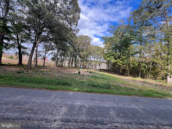 2nd image of 4743 Shelltown Rd