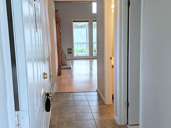 2nd image of 184 Mountain Club Dr