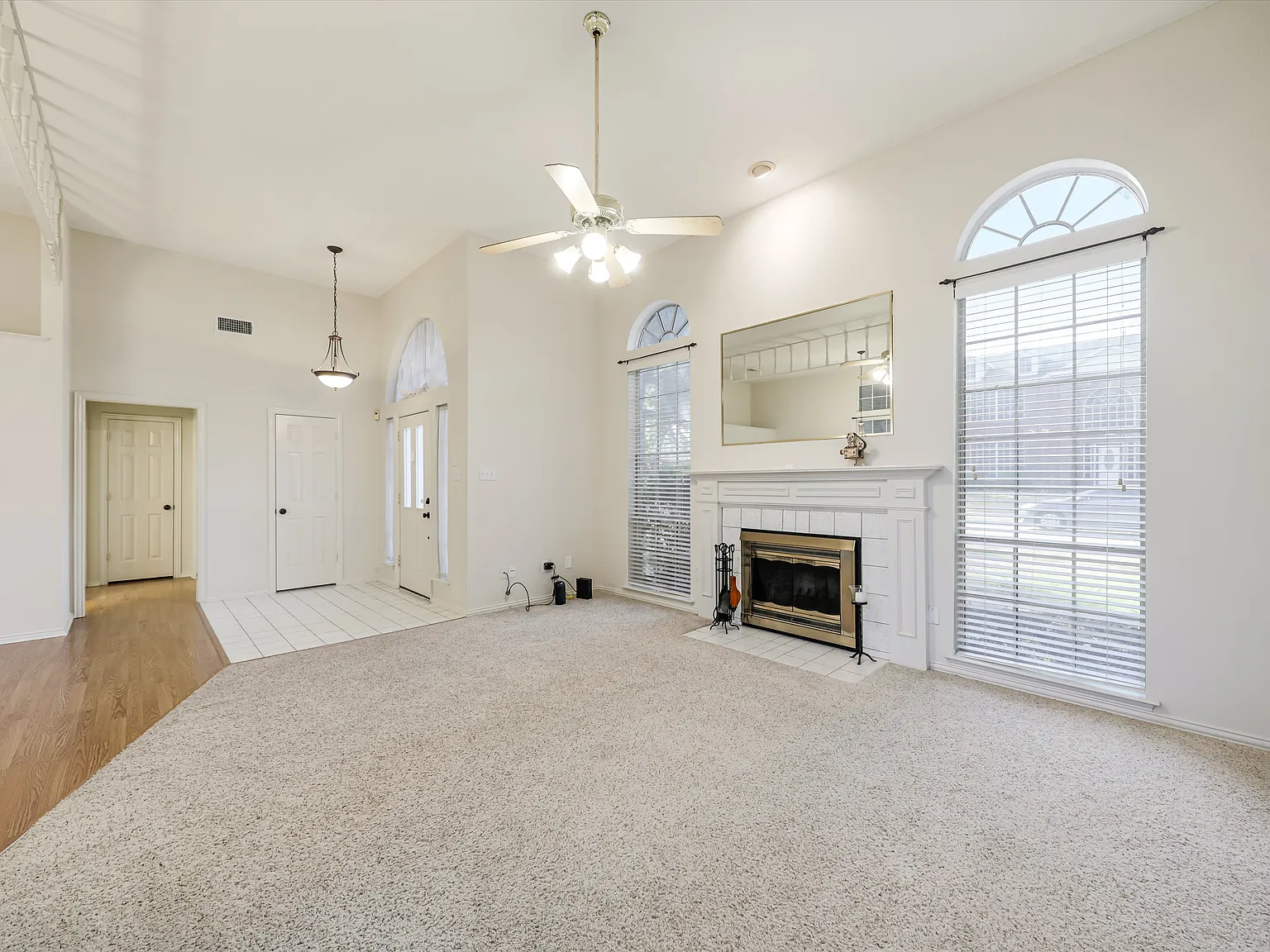 3 bed, 1597 sqft, $2,250 — Photo 4