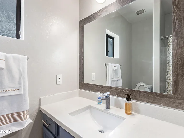 8632 S 10th Ln — Photo 18