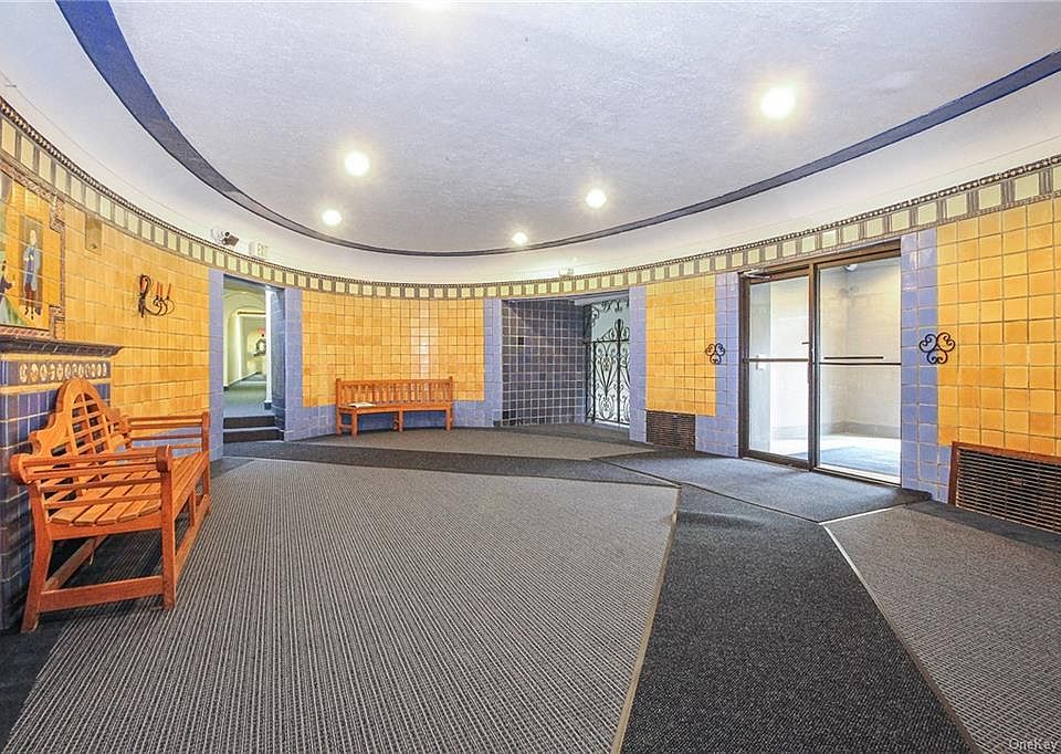 Building Lobby