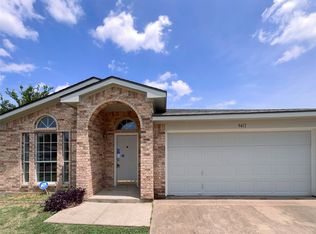 9411 Lipton Ln, Dallas, TX 75217