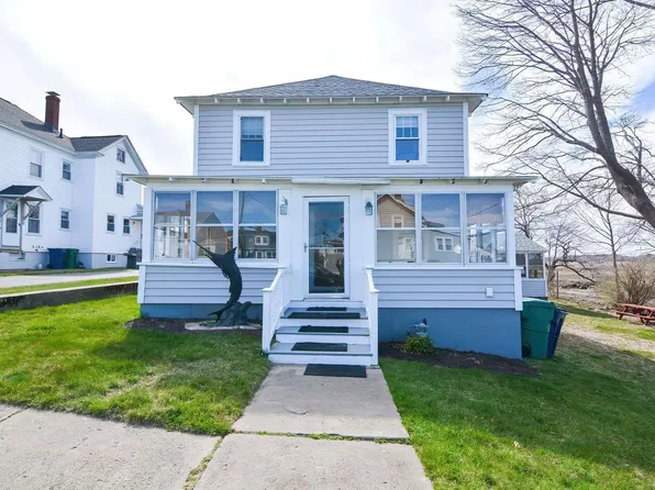 7 Williams St, Hampton, NH 03842