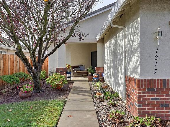 2nd image of 1215 Caricia Dr