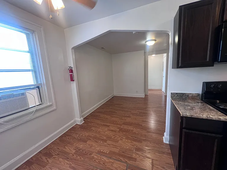 2123 N College Ave #A — Photo 8