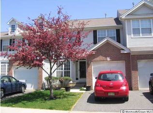 104 Giera Ct, Parlin, NJ 08859