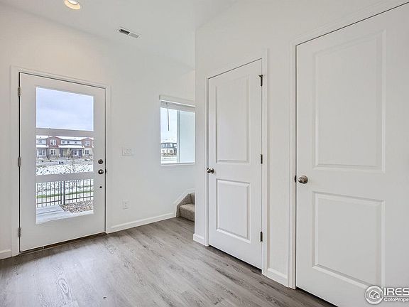 4th image of 869 Birdwhistle Ln #3