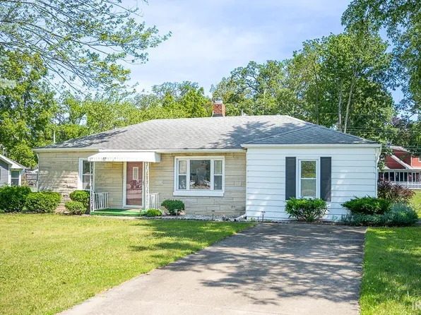 822 Parkview Dr, New Castle, IN 47362
