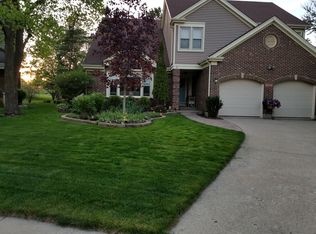 2312 Crab Apple Ter, Buffalo Grove, IL 60089