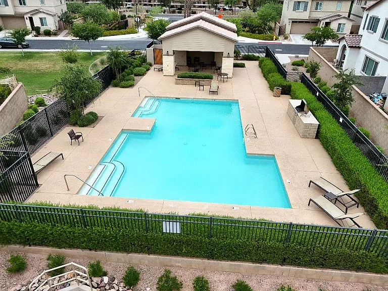 1133 N Jay Pl — Photo 38