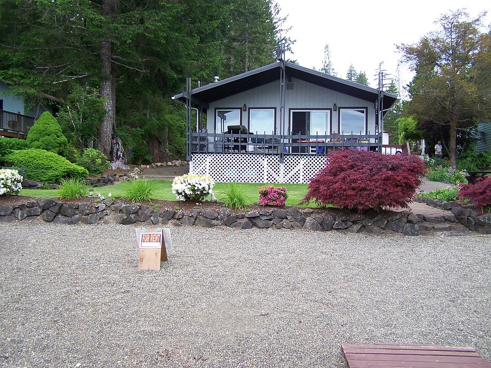 2nd image of 860 E Saint Andrews Dr