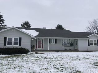 5260 Hall Rd, Fostoria, OH 44830