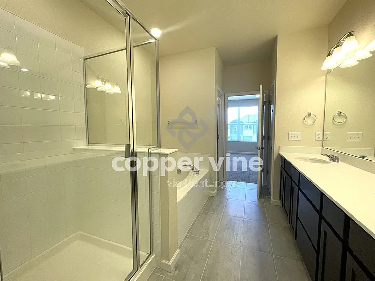 161 Ambrose St — Photo 11