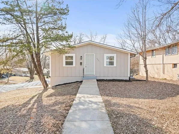 4027 E 45th St, Kansas City, MO 64130