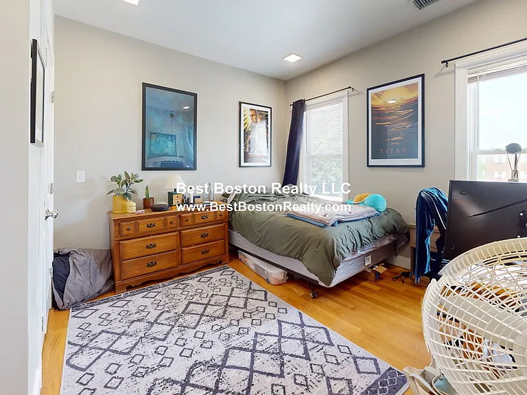 317 Main St #2 — Photo 8