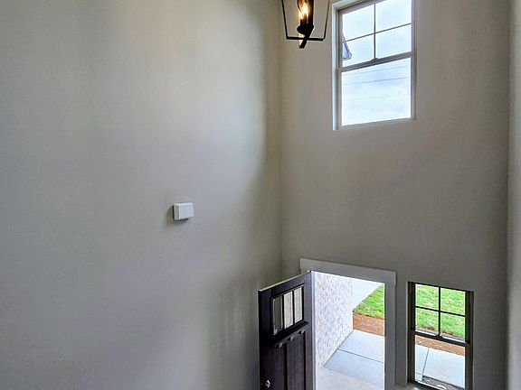 5th image of 336 Chaney Rd #8