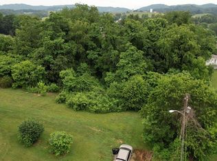 Peach Tree St, Glade Spring, VA 24340