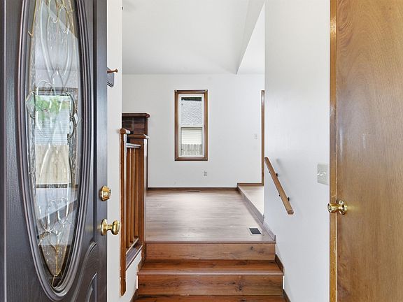 5th image of 635 N Covington St