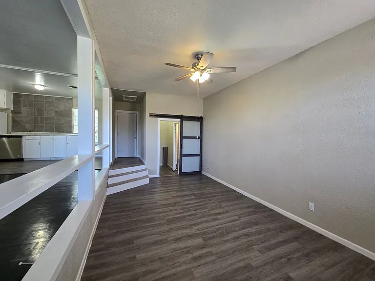 208 W Anderson Ave — Photo 10