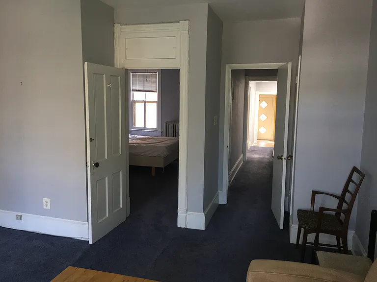 219 C St NE #2 — Photo 21