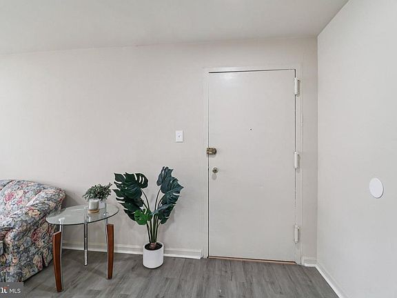 5th image of 5925 Quantrell Ave APT 104