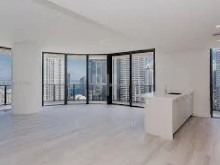 45 SW 9th St #41 — Photo 2