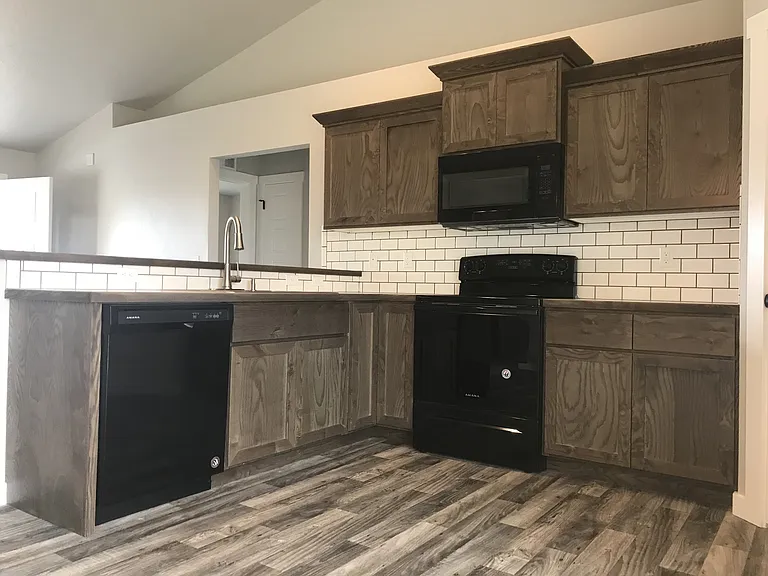 4816 Ann Marie Ave — Photo 7
