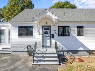 35 Rideout Ave, Lewiston, ME 04240