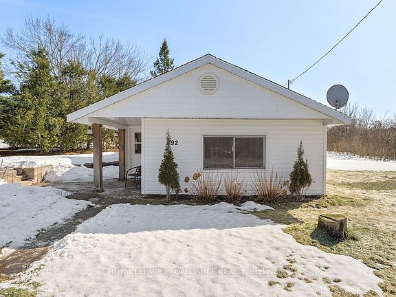 3rd image of 192 Crookston Rd