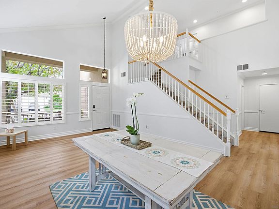 5th image of 11031 Cedarcrest Way