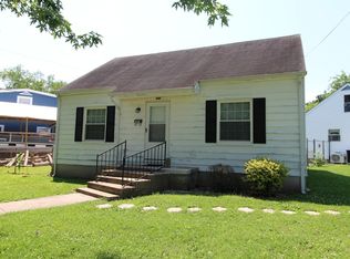 303 Crestview Dr, Hopkinsville, KY