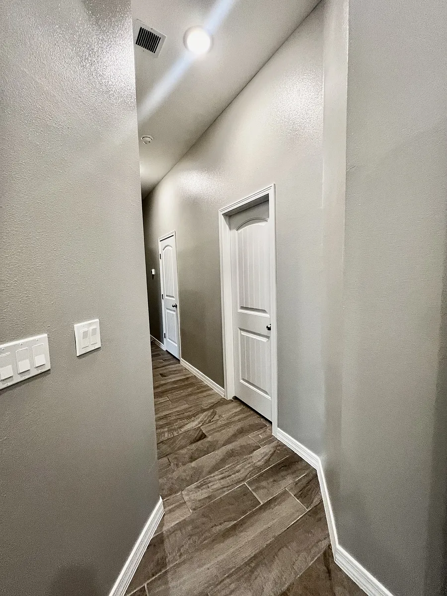 Building Photo - 11365 Hidalgo Dr