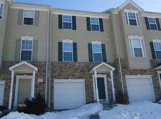 343 Bruaw Dr, York, PA 17406