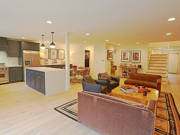 5th image of 1719 Wildberry Dr Unit B