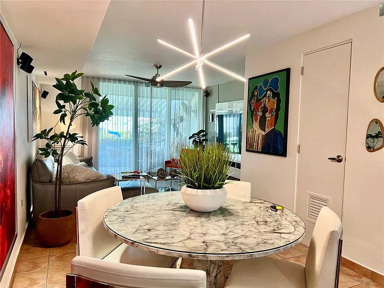 101 Ocean Vlg — Photo 9
