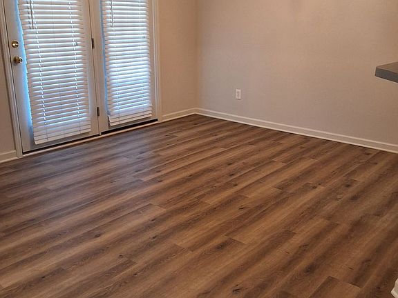 4th image of 3713 Eliza Pointe Way