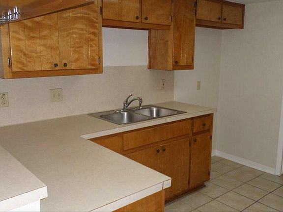 3rd image of 277 Mooring Cir APT A