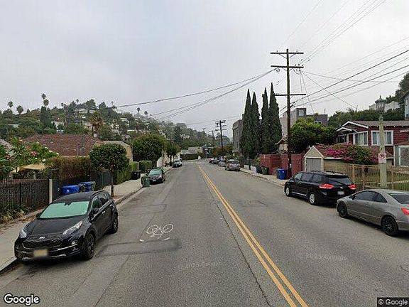 Exterior Neighborhood (street photo)