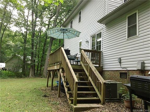 3rd image of 614 Buford St