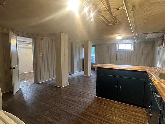 4th image of 2210 Park Pl #B