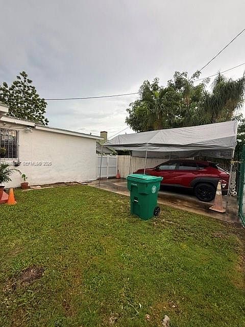 2nd image of 201 SW 30th Ave