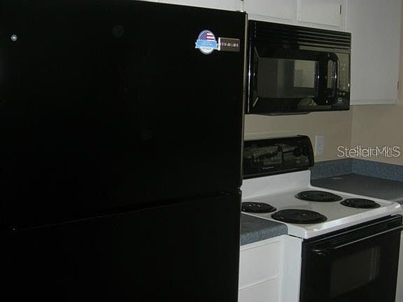 4th image of 16807 Stanza Ct