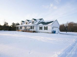 16798 Tamarack Rd, Howard City, MI 49329