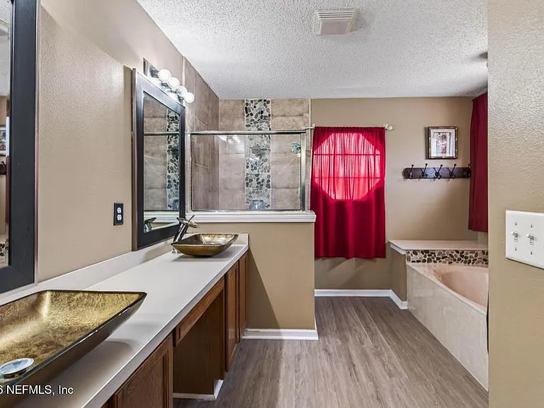 10842 Lydia Estates Dr — Photo 31