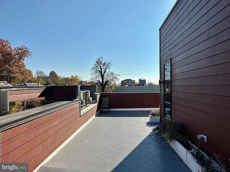 2900 12th St NE #102 — Photo 19