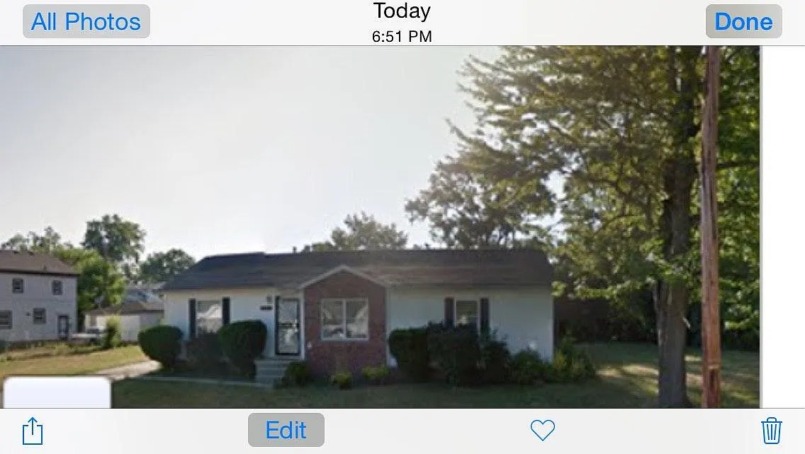 21368 Woodside Ave photo 1
