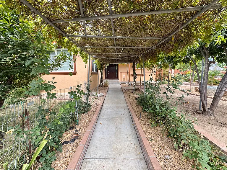 6624 Rhea Ave — Photo 3